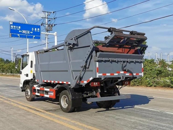 福田歐馬可7方無洩漏壓縮垃圾車