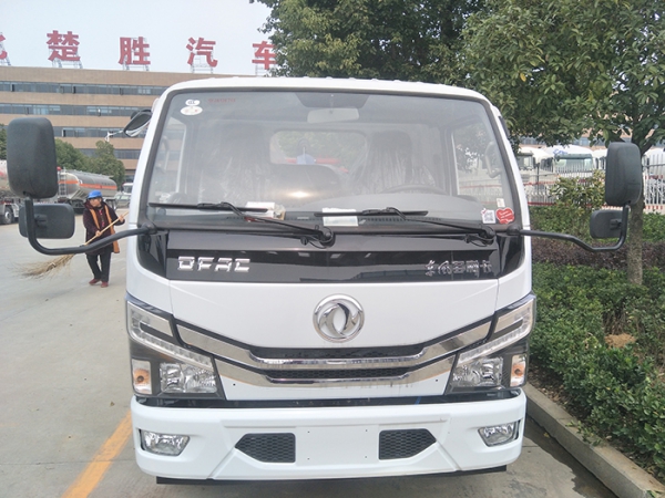 東風多利卡3噸拖吊聯體清障車