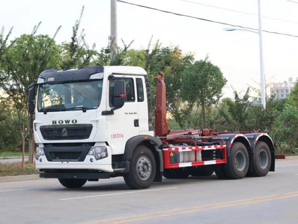 重汽豪沃後(hòu)雙橋16-18方鈎臂垃圾車